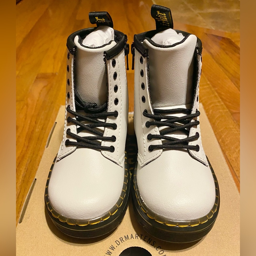 NEW Toddler Dr Martens matte white boots